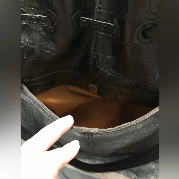 Patricia Nash Large Croc Embossed Witney Drawstring Tote Bag - Picture 8 of 13